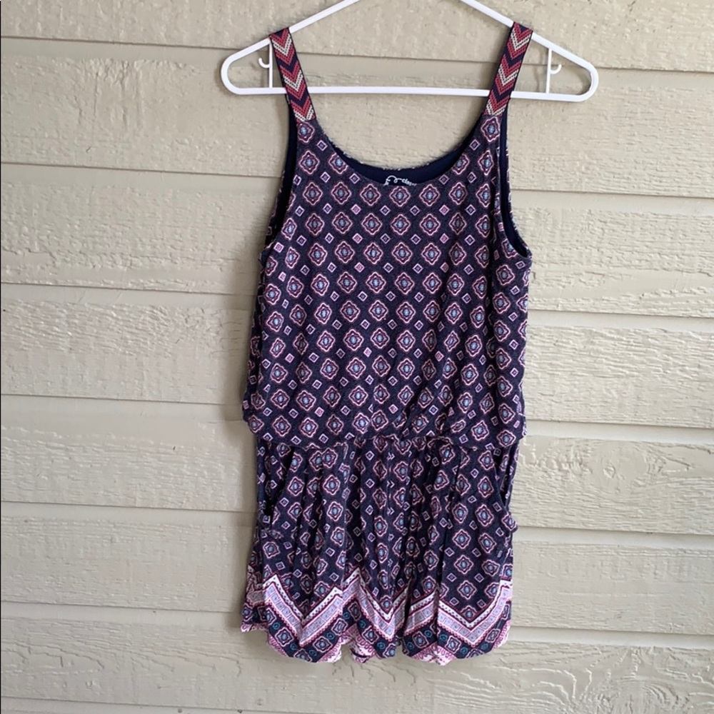 Printed romper “GIRLS” XL